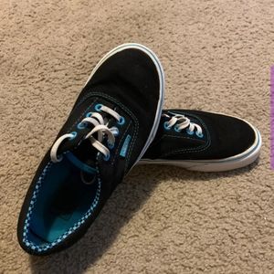 Van's women size 5